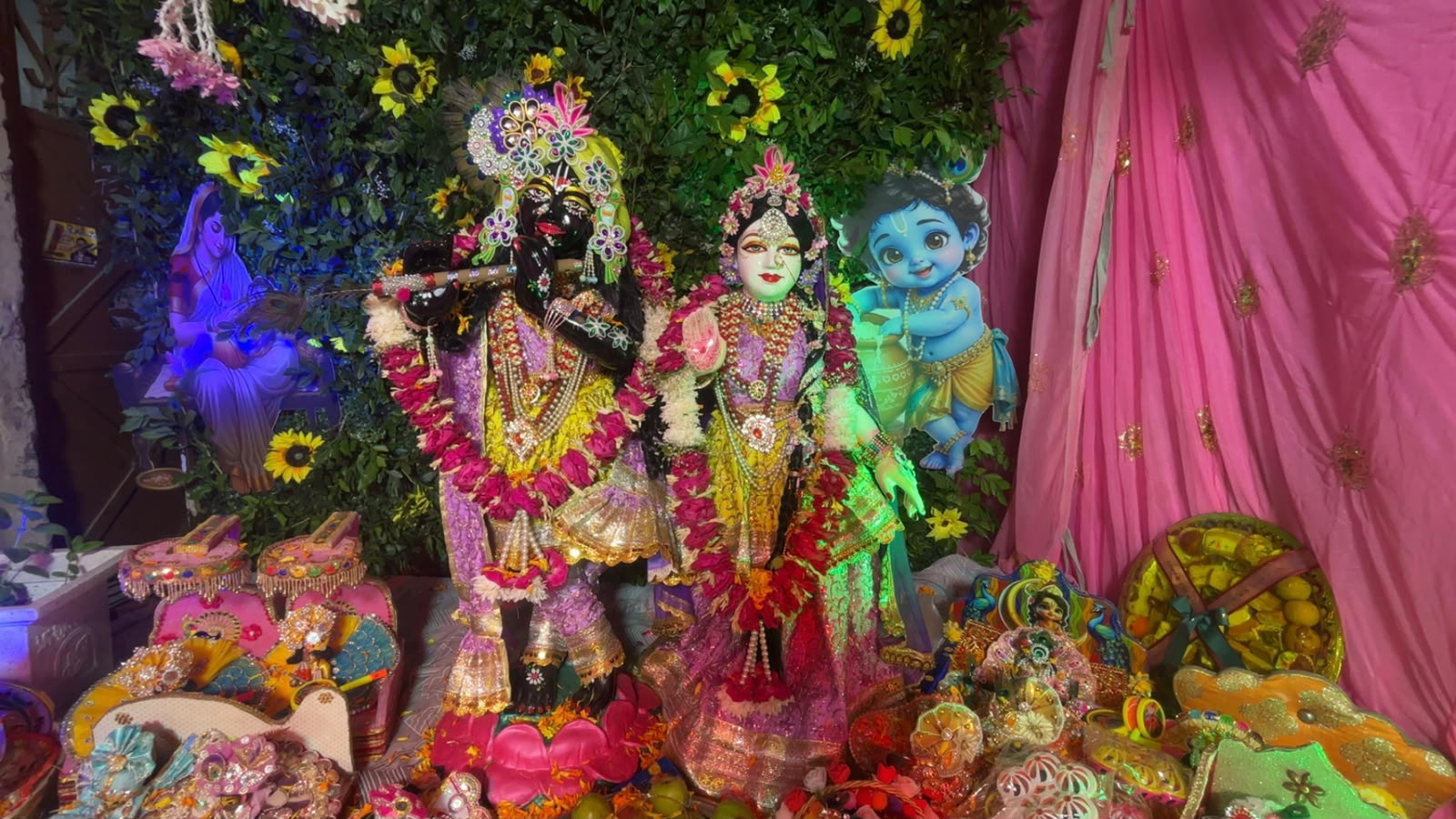 श्री गौर हरि संकीर्तन मंडल ने धूमधाम से मनाया ठाकुर जी का छठीं महोत्सव – राजन शर्मा